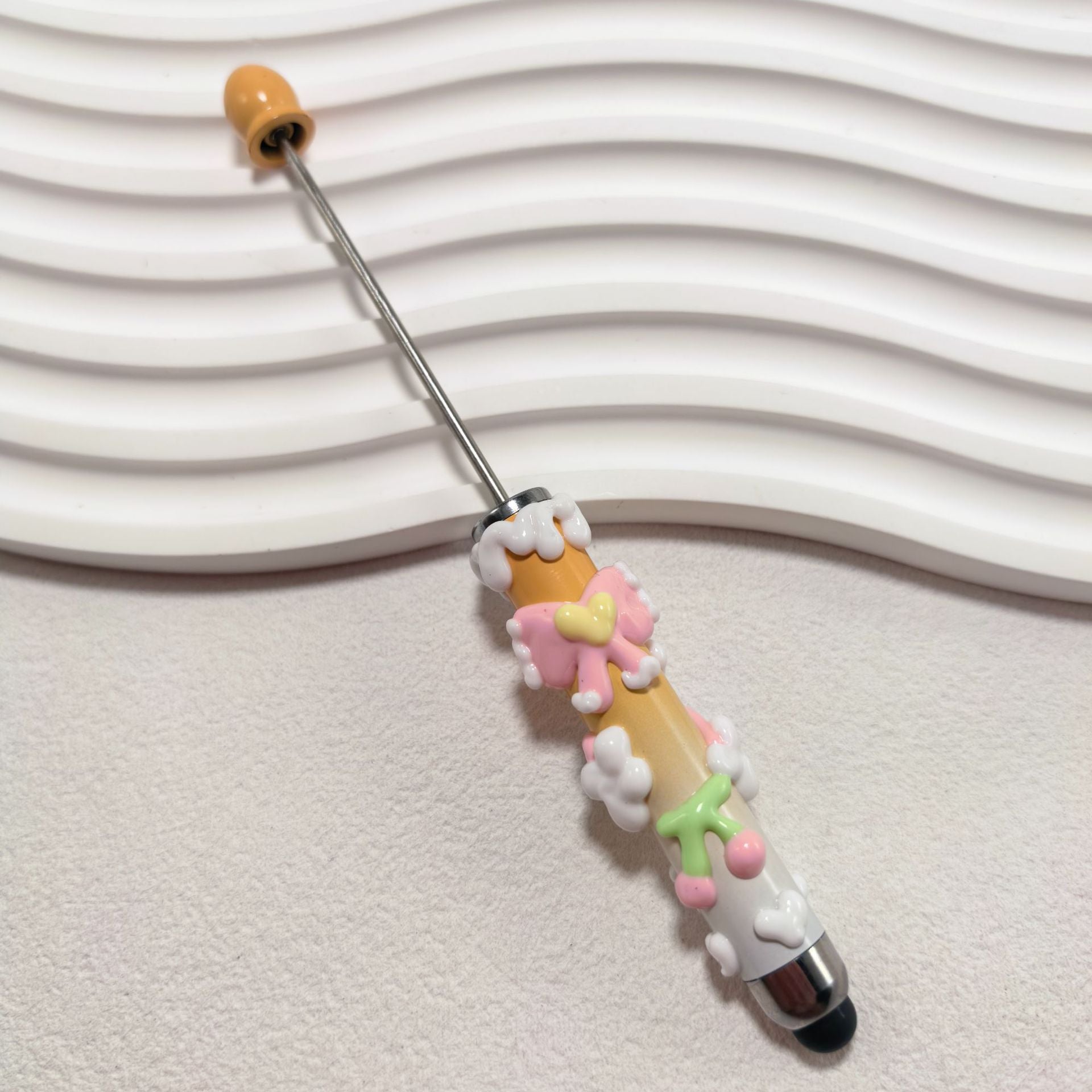 Bestselling Trendy Toy: Handmade DIY "Cute-Bit" Pen — Purely Handcrafted, Cream-Style, Hand-Painted, and Beaded Pen Barrel