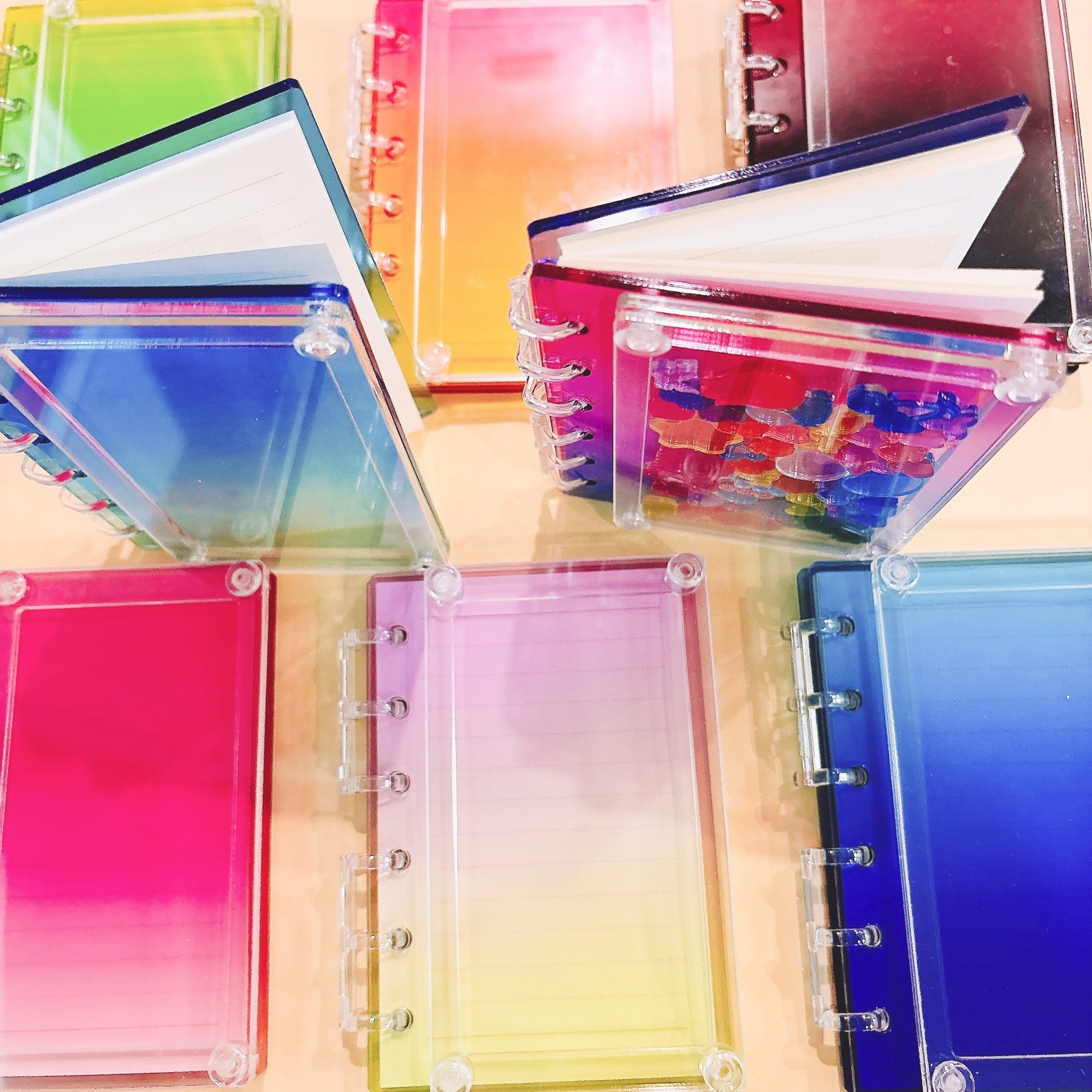 Gradient Color "Shaker" Notebook — Best-Selling Acrylic Loose-Leaf Binder | Exquisite DIY Shaker Design (A7/A5 Sizes)